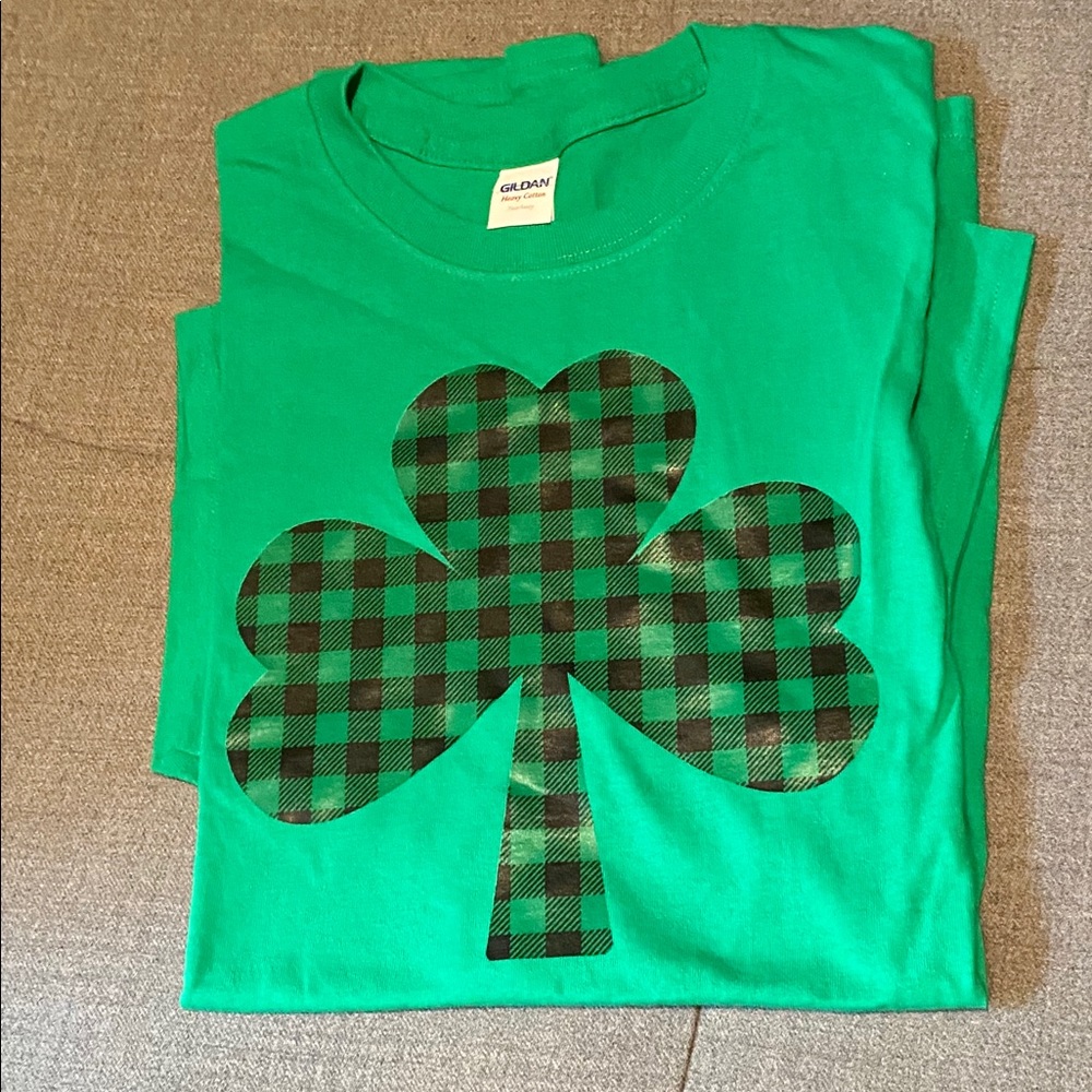 NEW GREEN T-SHIRT - Picture 2 of 5